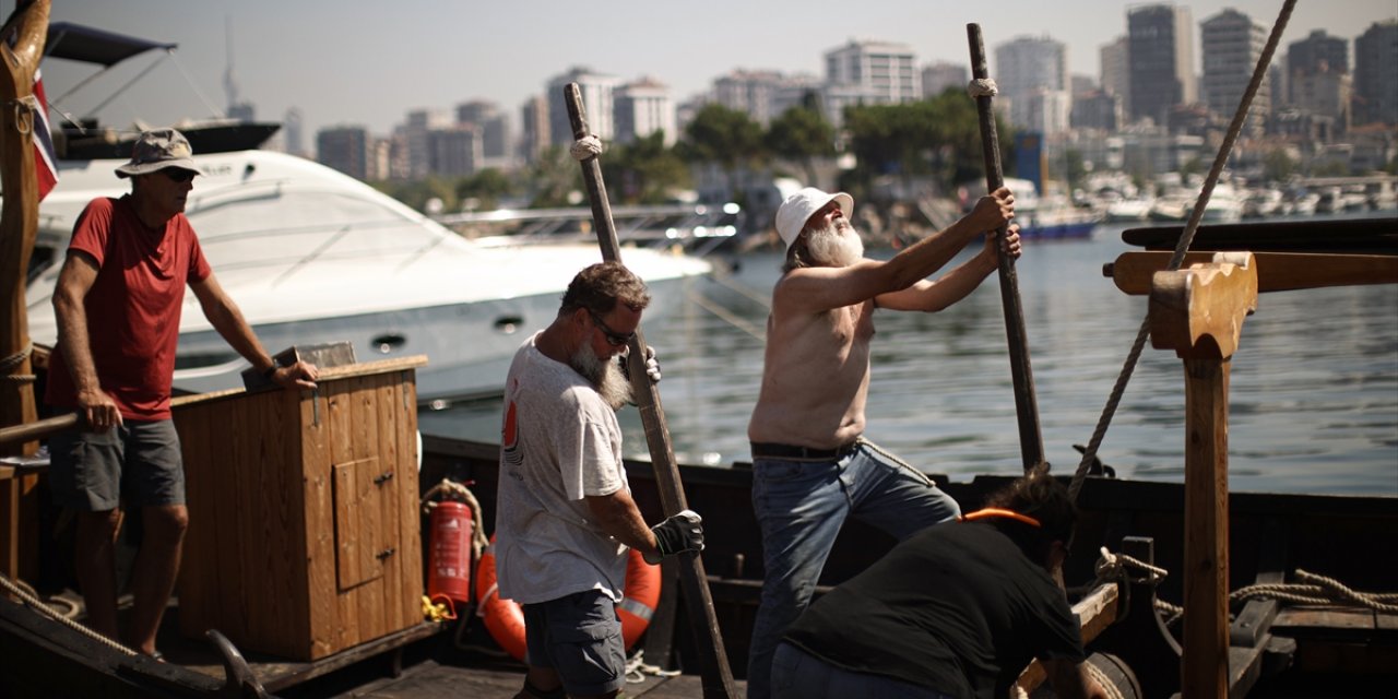 Viking yelkenlisi İstanbul'da Viking hayranları için hazırlanıyor