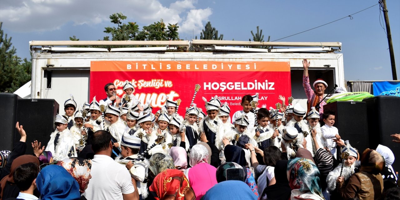 Bitlis'te toplu sünnet şöleni düzenlendi