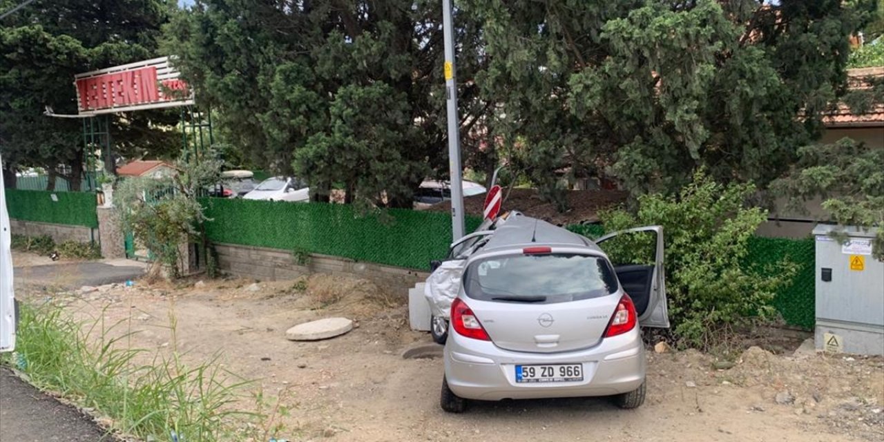 Tekirdağ'da otobüs ile otomobilin çarpışması sonucu 1 kişi öldü, 2 kişi yaralandı