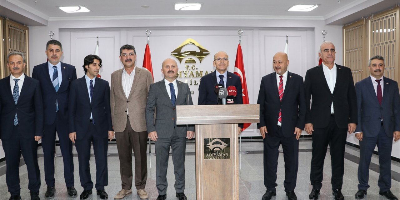 Hazine ve Maliye Bakanı Şimşek, Adıyaman'da ziyaretlerde bulundu