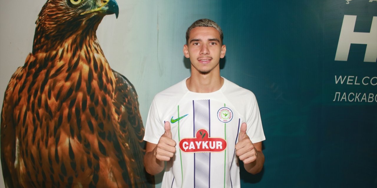 Çaykur Rizespor, sol kanat oyuncusu Altin Zeqiri'yi transfer etti