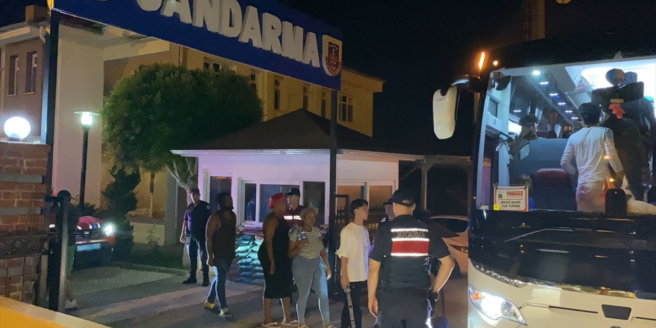 Antalya'da 29 düzensiz göçmen yakalandı