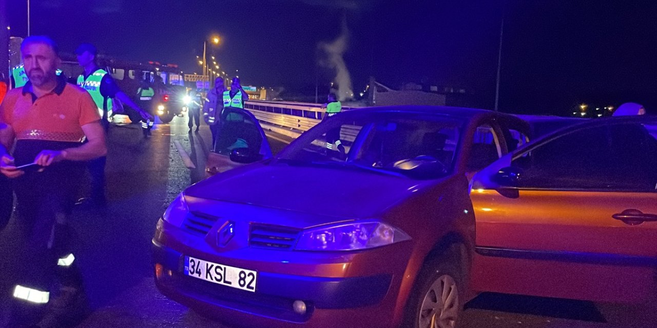 Kuzey Marmara Otoyolu'ndaki trafik kazasında 3 kişi yaralandı