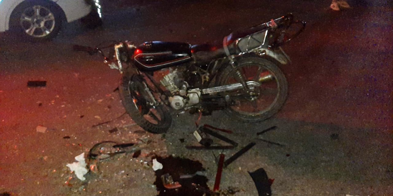 Çorum'da otomobille motosiklet çarpıştı, 2 kişi yaralandı