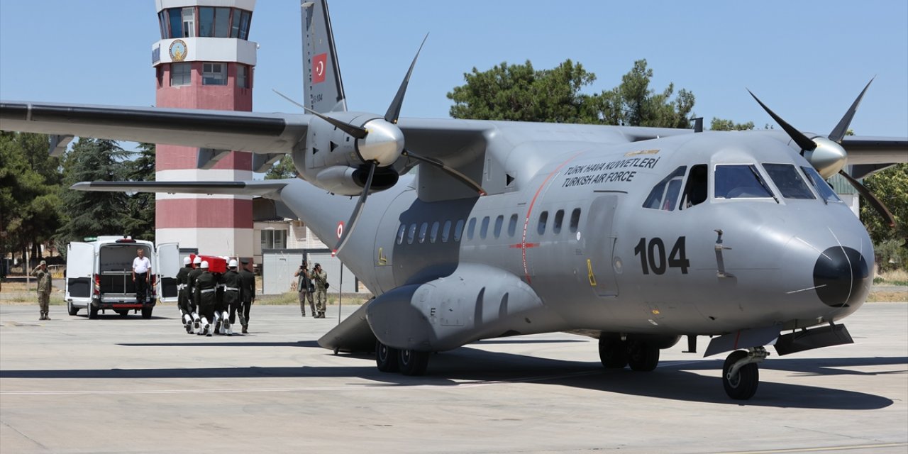 Şehit Piyade Uzman Onbaşı Özdemir, Gaziantep'te son yolculuğuna uğurlandı