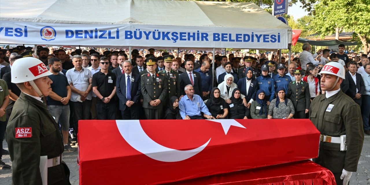 Şehit Uzman Çavuş Kemal Özek, Denizli'de son yolculuğuna uğurlandı