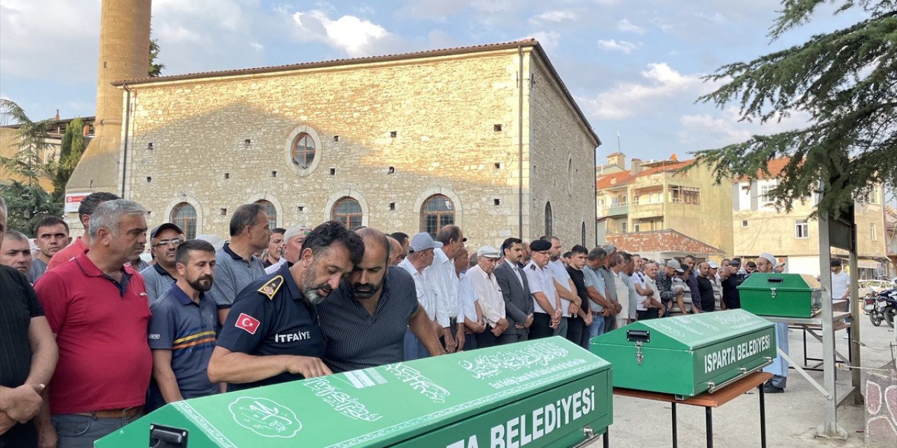 Isparta'da tartıştığı 4 kişiyi av tüfeğiyle öldüren zanlı tutuklandı