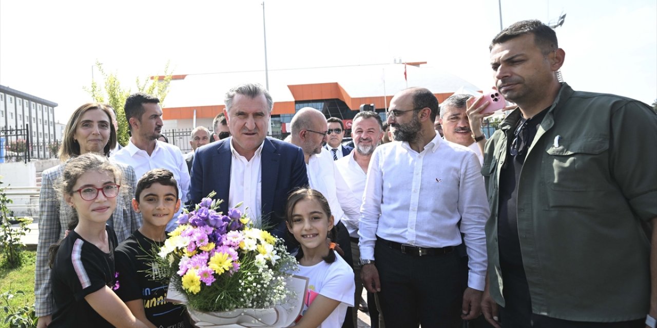 Gençlik ve Spor Bakanı Bak, Burdur'da Şehir Buluşması programında konuştu: