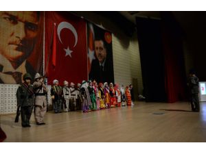 Türk ve Suriyeli çocuklar tiyatro etkinliğinde buluştu