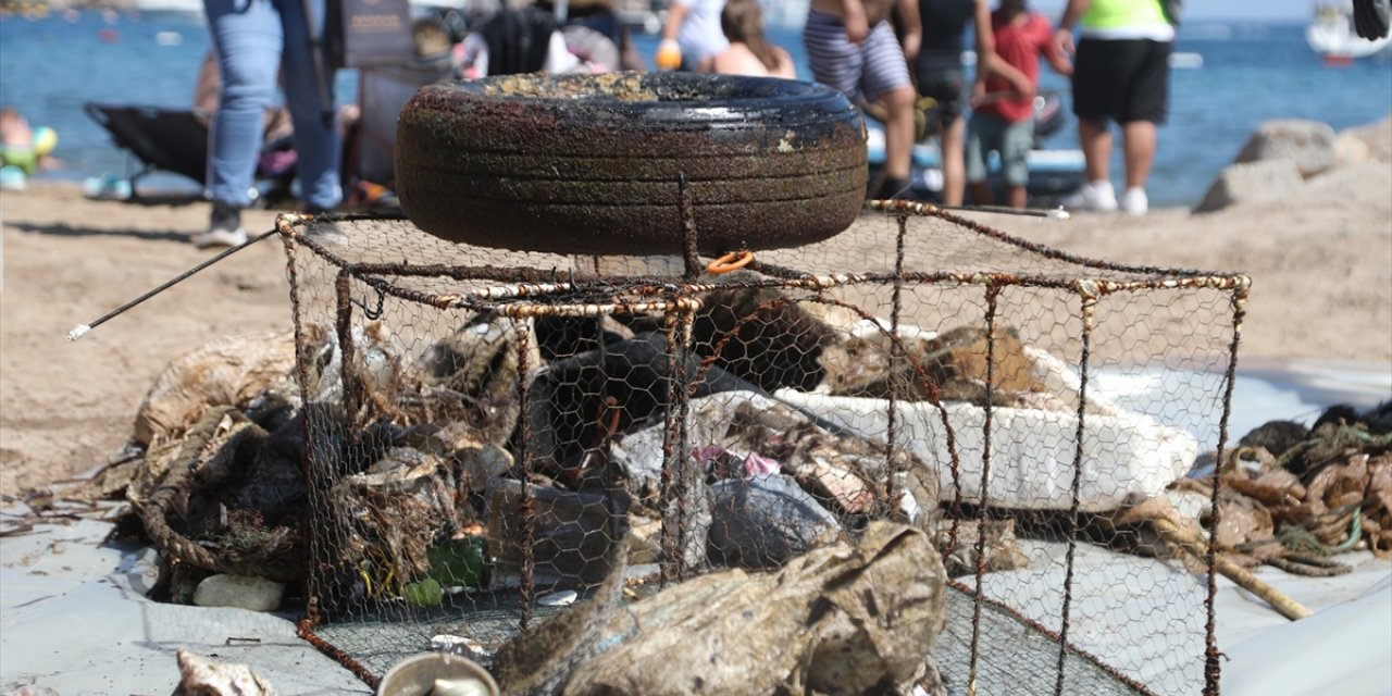 Bodrum'da deniz dibi temizliği Küçükbük Koyu'nda sürdü