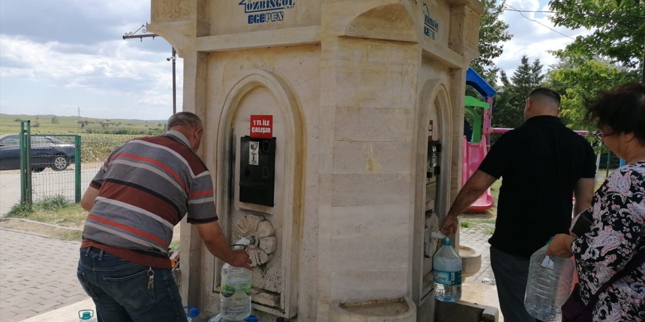 Edirne'de parktaki çeşme, su israfını önlemek için sembolik olarak ücretlendirildi