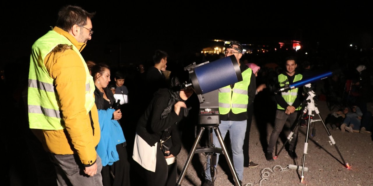 İç Anadolu'nun zirvesi Erciyes'te "Perseid meteor yağmuru" izlendi