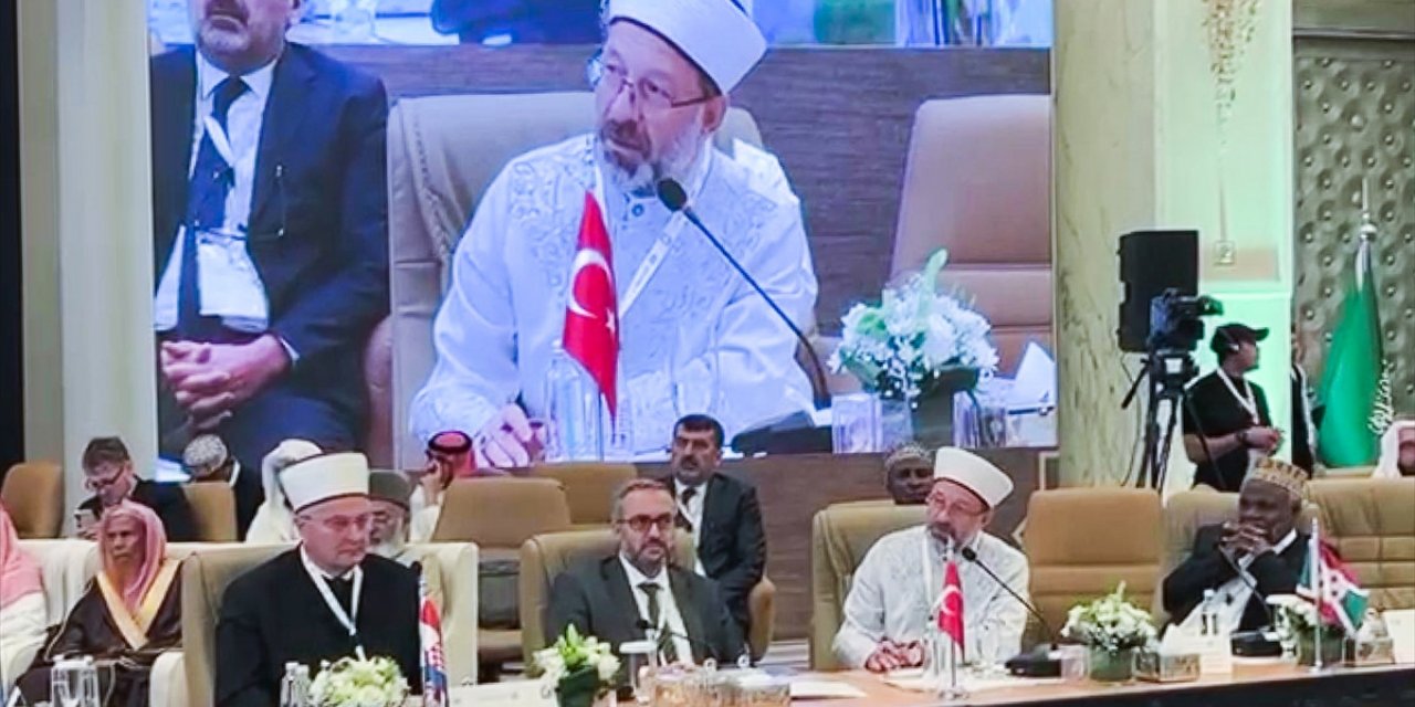 Diyanet İşleri Başkanı Erbaş'tan, "İletişim ve Bütünleşme" konferansına ilişkin açıklama: