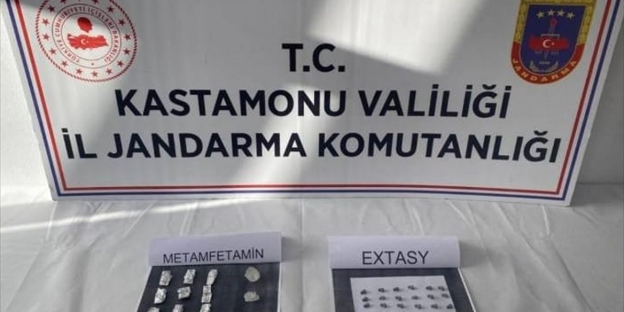 Kastamonu'da uyuşturucu operasyonunda 2 kişi yakalandı