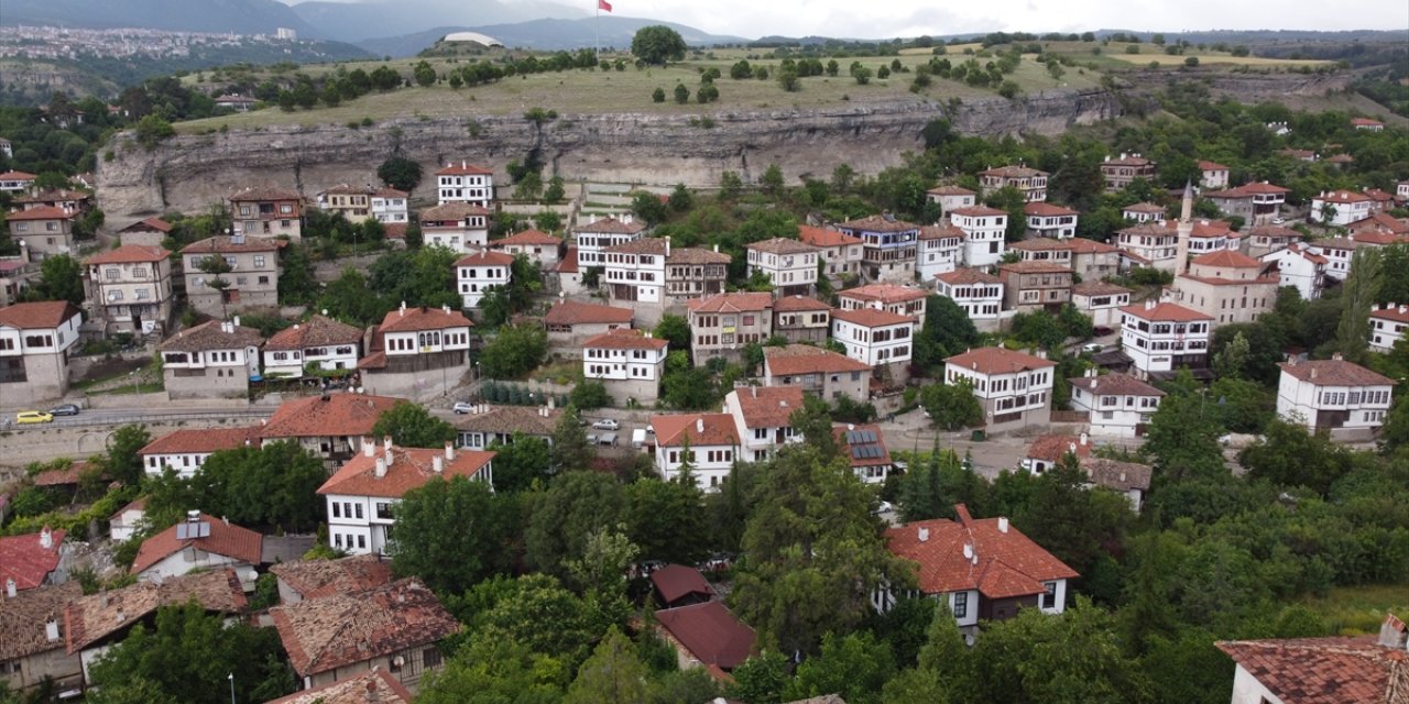 Safranbolu'da bahçe ve balkonlar "en güzel" olmak için yarışıyor