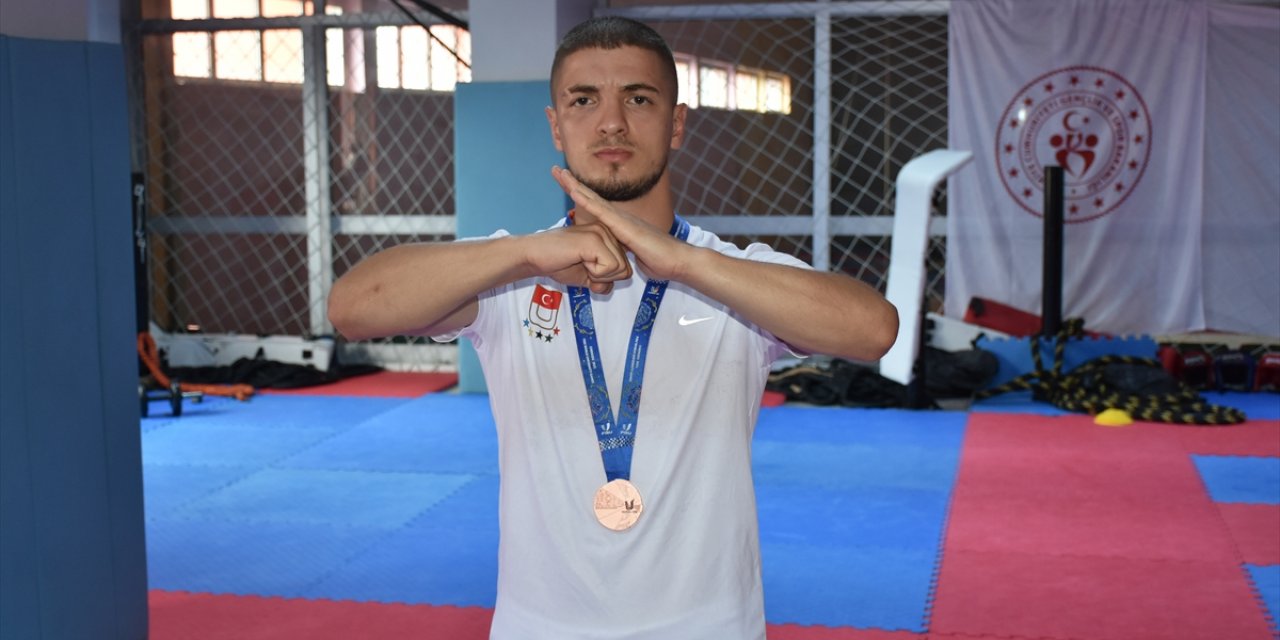 Çin'de 3 yıl wushu eğitimi alan milli sporcunun hedefi dünya şampiyonluğu