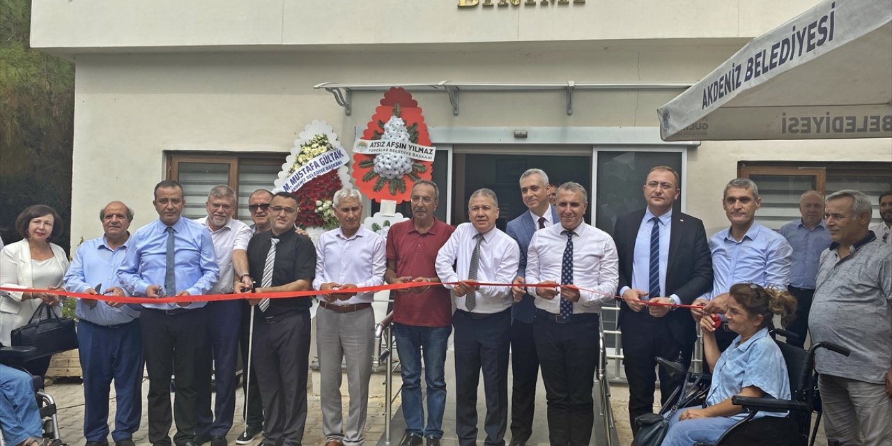 Mersin'de görme engelli öğrenciler iş hayatına e-ticaret projesiyle atılacak