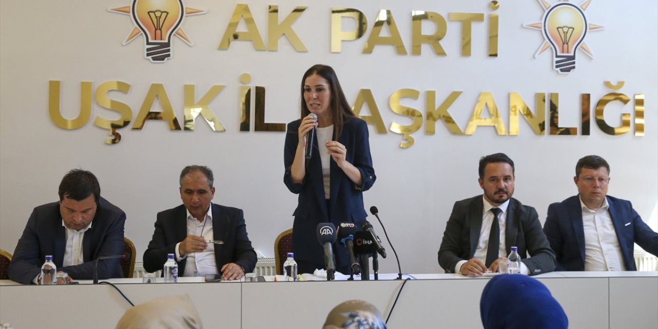 AK Parti Genel Başkan Yardımcısı Karaaslan Uşak'ta partililerle bir araya geldi: