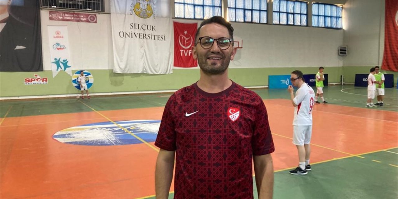 Down Sendromlu Futsal Milli Takımı'nın Konya kampı sürüyor