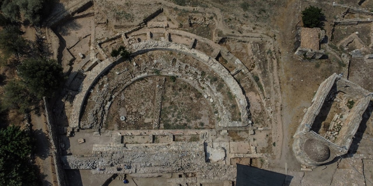 Kelenderis Antik Kenti'nde yaklaşık 2 bin 300 yıllık tanrıça Hekate figürü bulundu