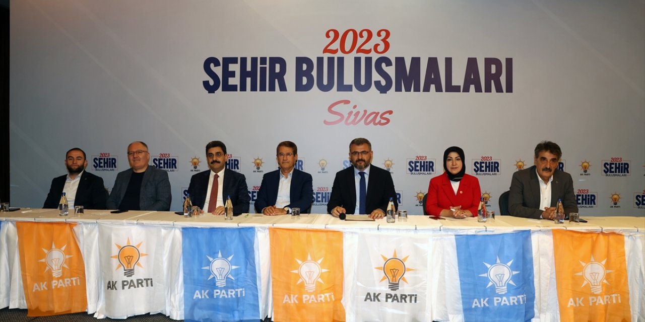 AK Parti Genel Başkan Yardımcısı Canikli, Sivas'ta "Şehir Buluşmaları"nda konuştu: