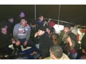 Didim'de 18 düzensiz göçmen yakalandı