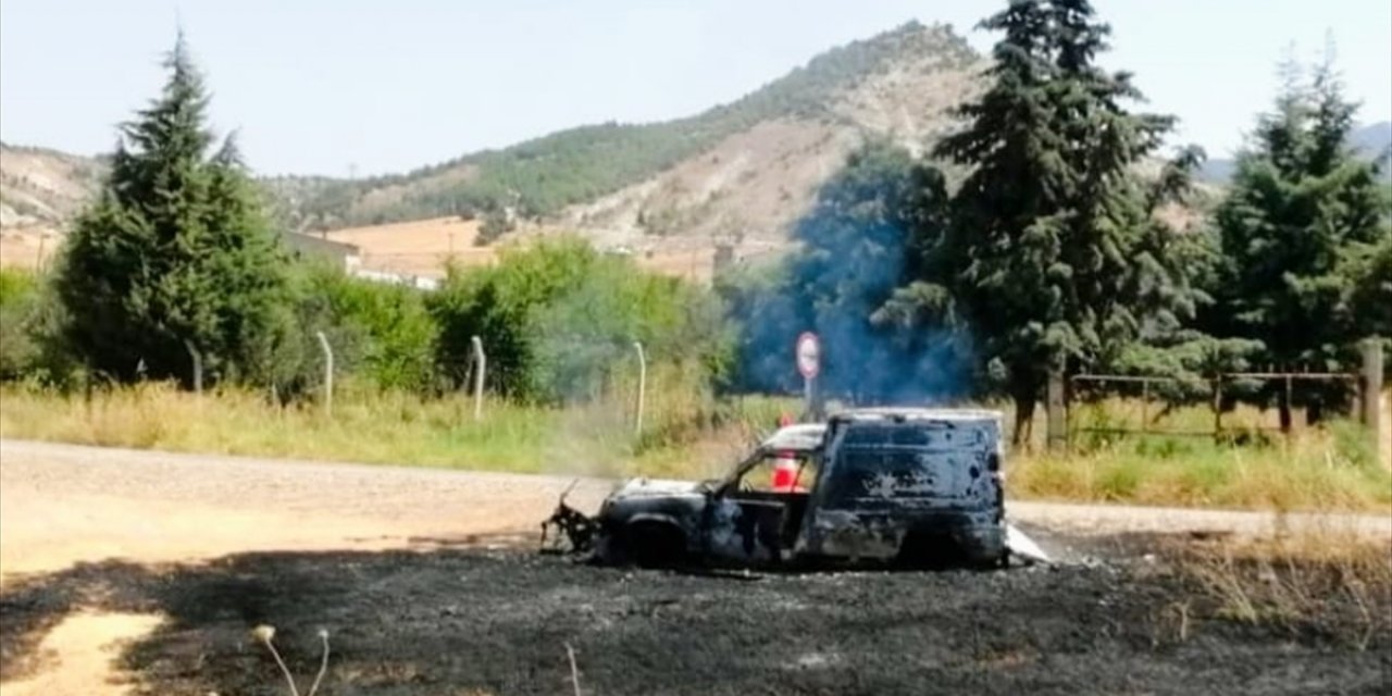 Ankara'da pikap ile çarpışan motosikletin sürücüsü öldü