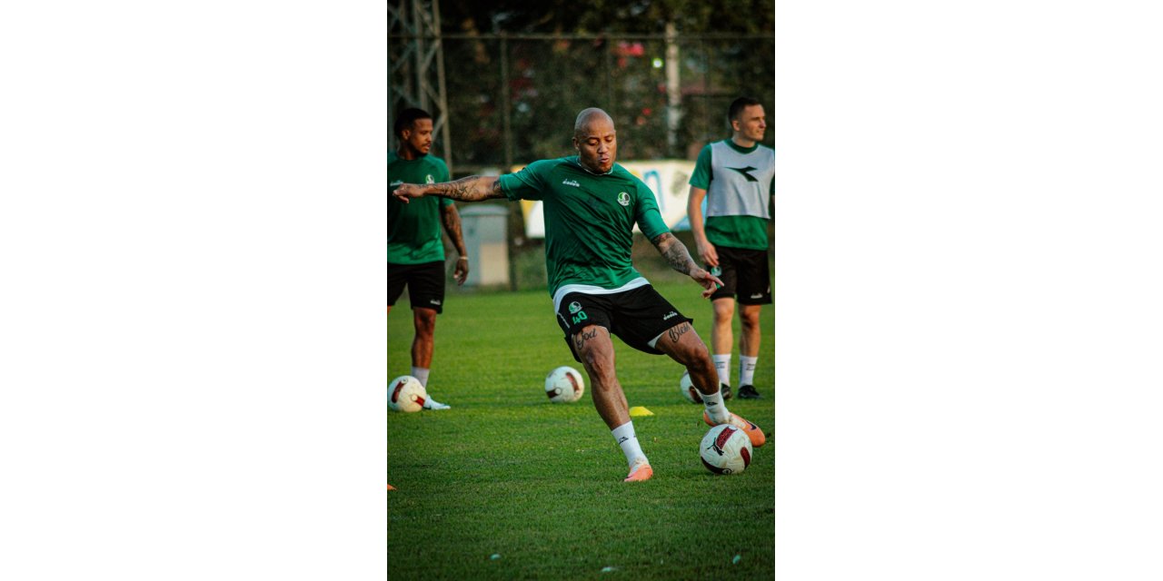 Sakaryaspor, Ümraniyespor maçının hazırlıklarını sürdürdü