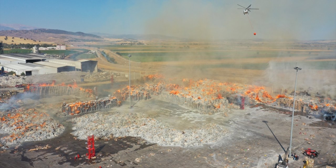 Kahramanmaraş'ta geri dönüşüm fabrikasında çıkan yangın kontrol altına alındı