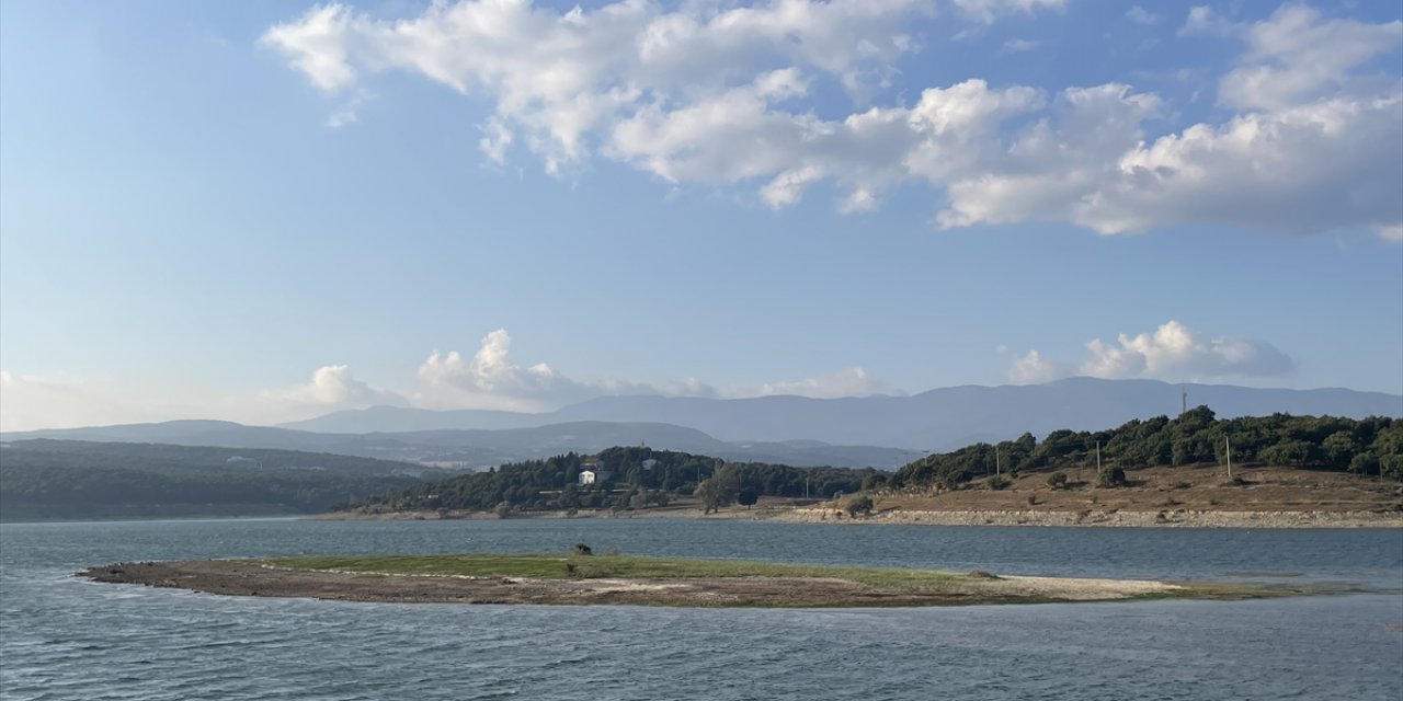 Bolu Gölköy Baraj Gölü'nde su seviyesi düştü