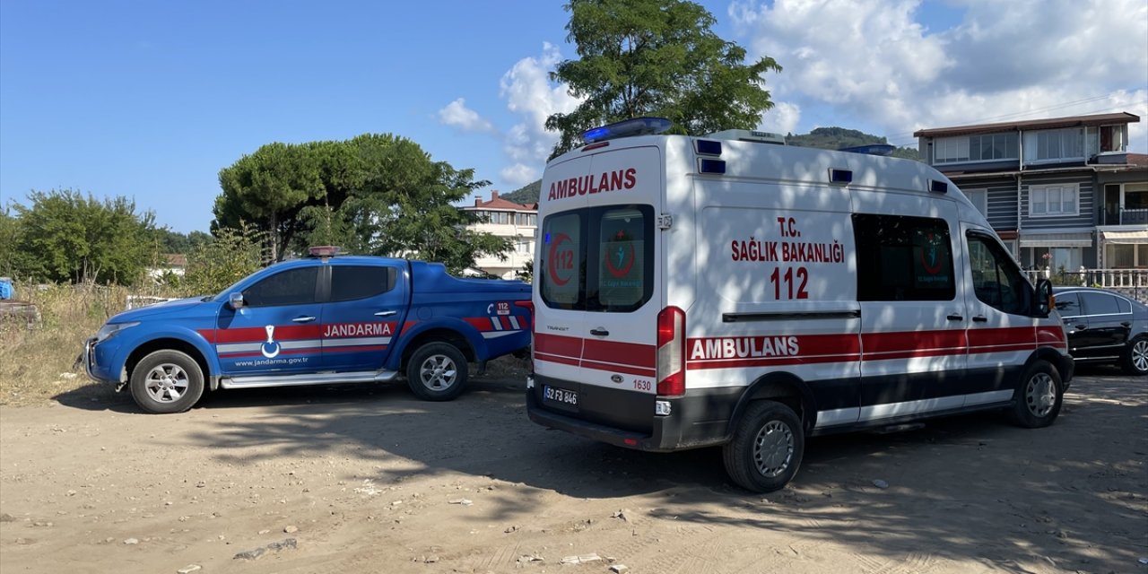 Ordu'da denizde boğulma tehlikesi geçiren 2 kadın kurtarıldı