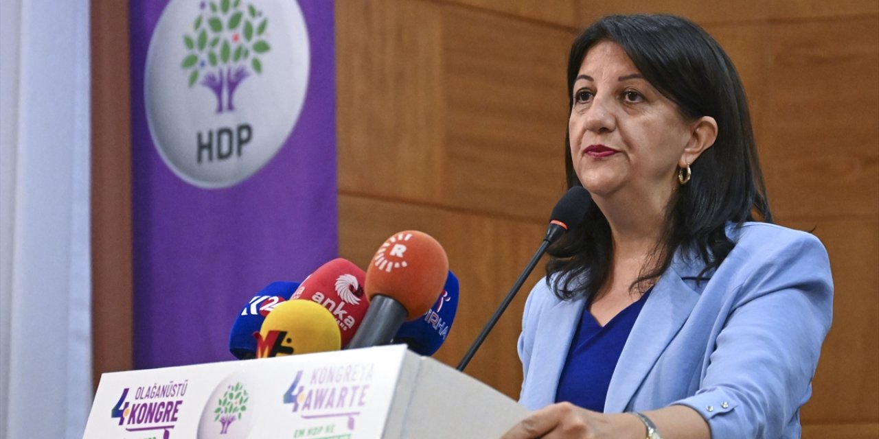 HDP'nin 4. Olağanüstü Kongresi'nde Sultan Özcan ve Cahit Kırkazak Eş Genel Başkanlıklara seçildi