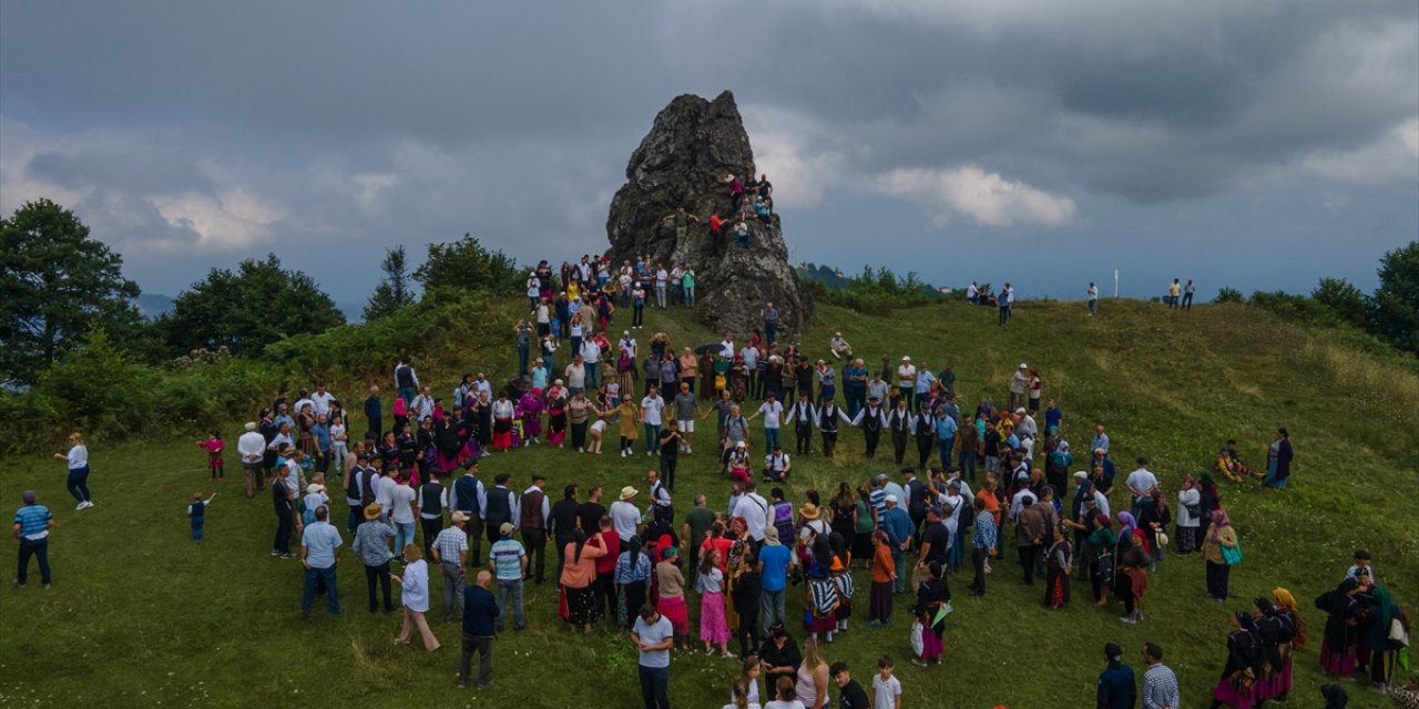 Trabzon'da 3 ilçe işbirliğinde "İzmiş Şenliği" düzenlendi