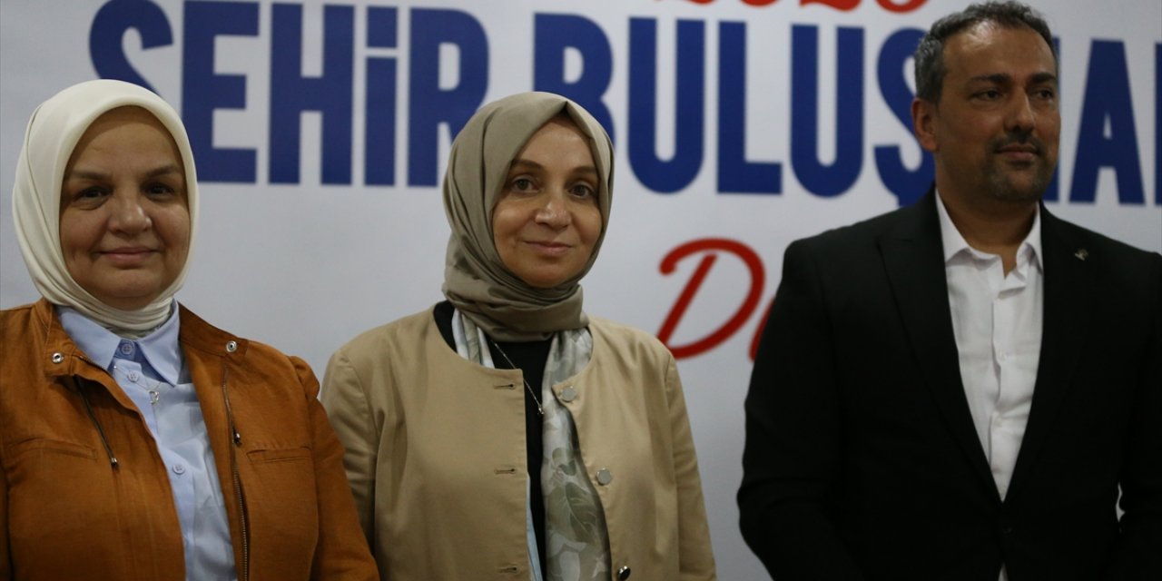 AK Parti Grup Başkanvekili Usta, Düzce'de şehir buluşmalarına katıldı: