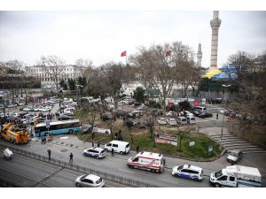 Halk otobüsü kaza yaptı