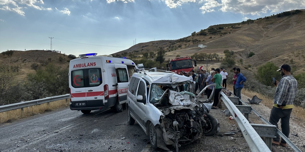 Adıyaman'da trafik kazasında 7 kişi yaralandı