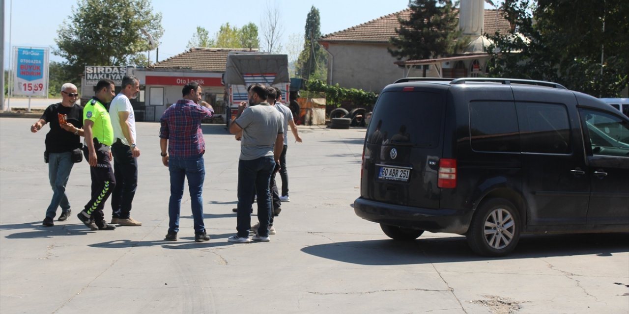 Polisin takibe aldığı şüpheliler, uyuşturucuyu tır dorsesine sakladı