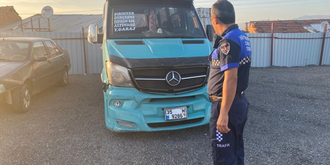 İzmir'de trafikte tartıştığı sürücüyü bıçakla yaralayan minibüs şoförü tutuklandı