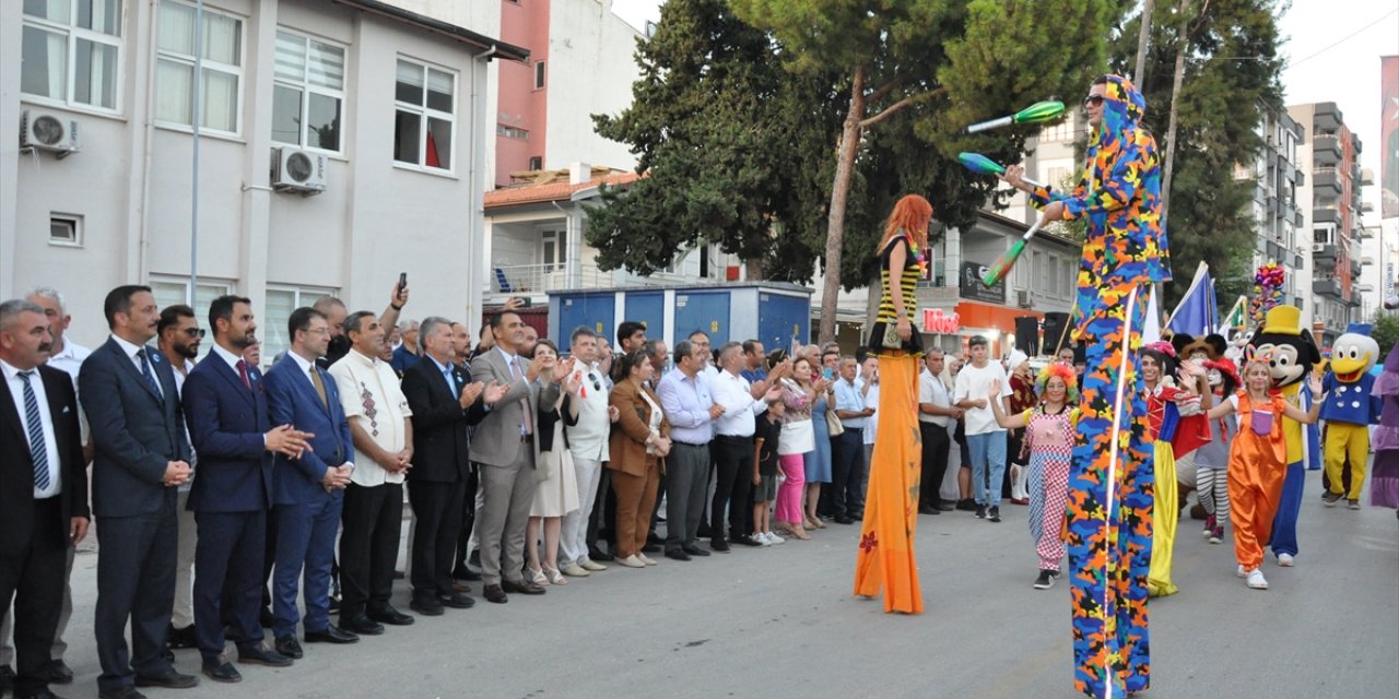 Mersin'de 50. Uluslararası Silifke Müzik ve Folklor Festivali başladı