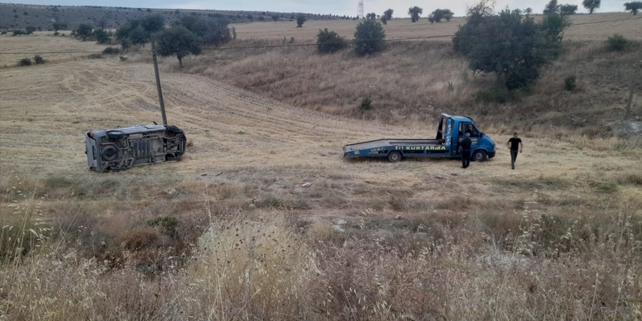 Konya'da devrilen minibüsteki 1 kişi öldü, 3 kişi yaralandı