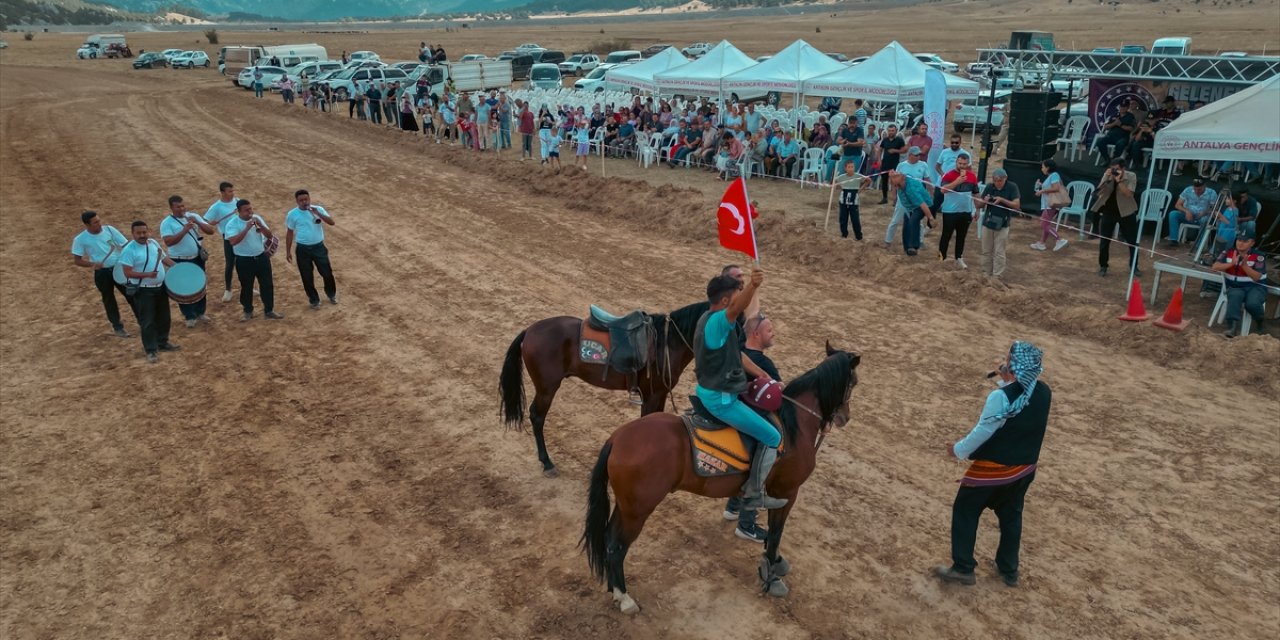 Antalya'da "Geleneksel İbradı Üzüm Festivali" sona erdi