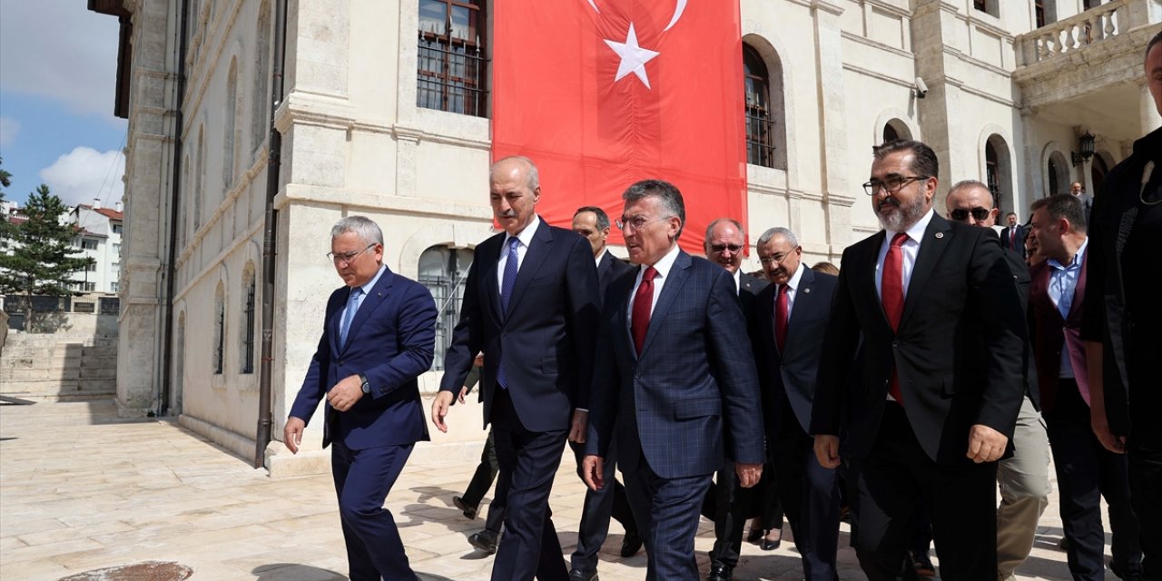 TBMM Başkanı Kurtulmuş, Sivas Kongresi'nin temsili canlandırılmasını izledi