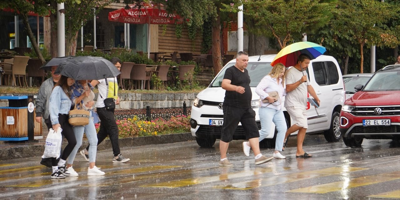 Trakya'da kuvvetli sağanak etkili oluyor