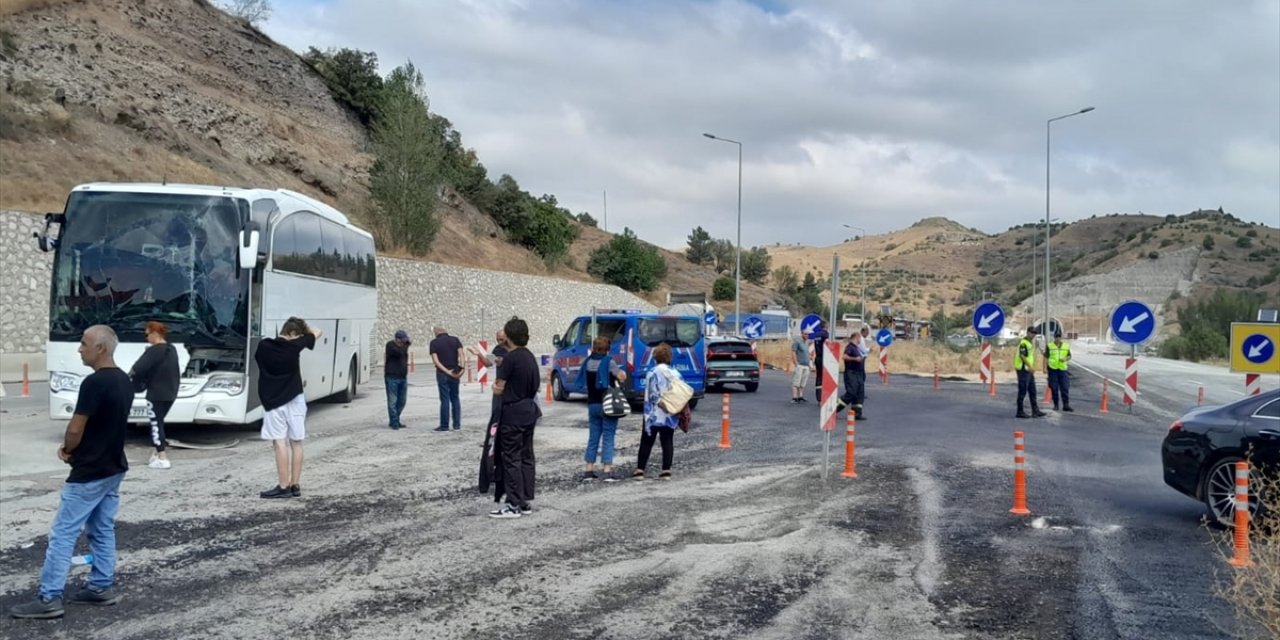 Amasya'da zincirleme trafik kazasında 1 kişi yaralandı