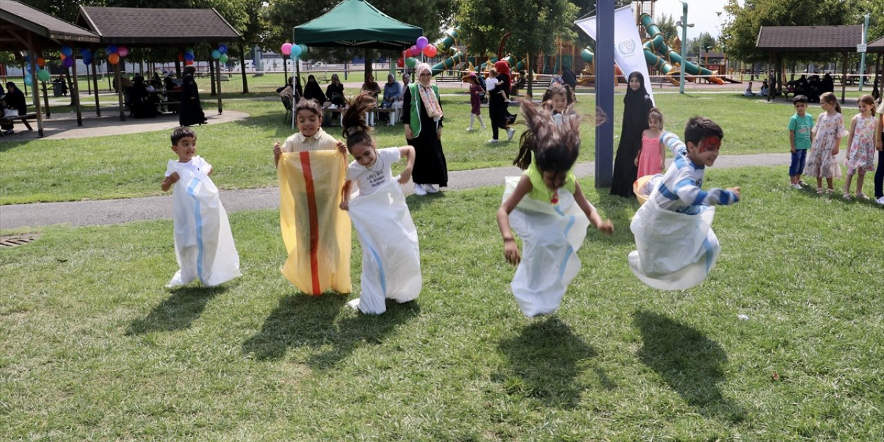 Sakarya'da yetimler "Okula Merhaba" şenliğinde eğlendi