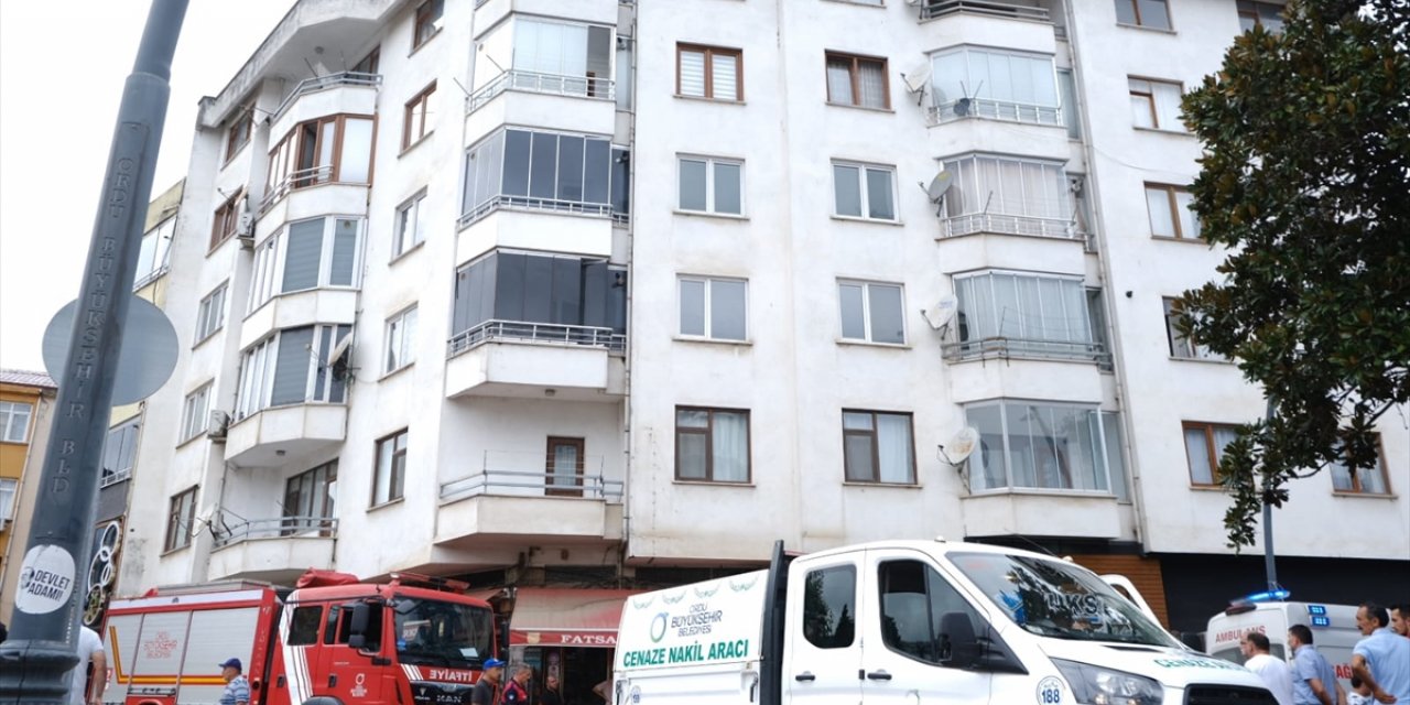 Ordu'da apartmanda merdiven boşluğundan düşen kişi öldü