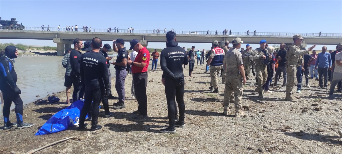 Muş'ta serinlemek için nehre giren çocuk boğuldu