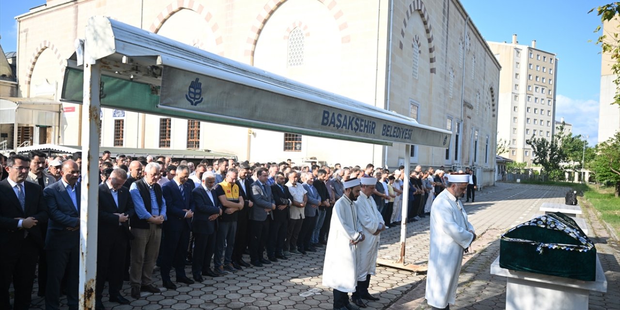 İstanbul'da selde vefat eden Yıldız Yurtseven için cenaze töreni yapıldı