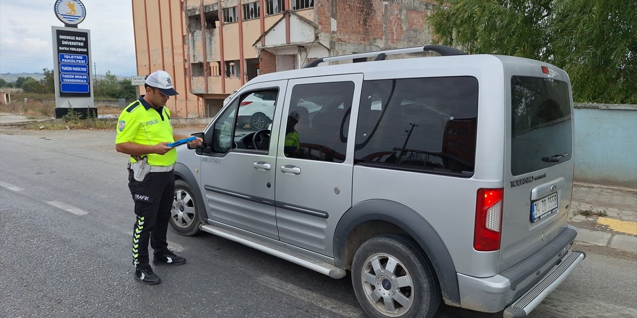 Samsun’da trafik ekipleri denetim yaptı