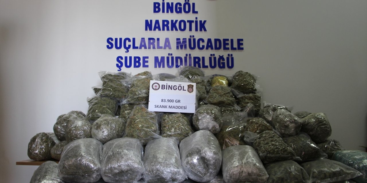 Bingöl'de 83 kilo 900 gram esrar ele geçirildi